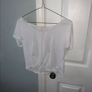 Old Navy crop top shirt